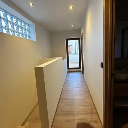 Casa Ara 蒙塔尼约斯